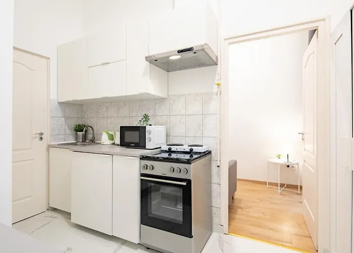 - Comfy - Relaxing Sleep Apartment